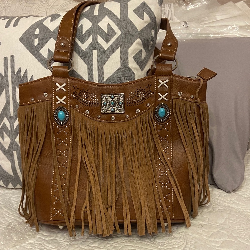 Bohemian Tan Leather Shoulder Bag with Fringe